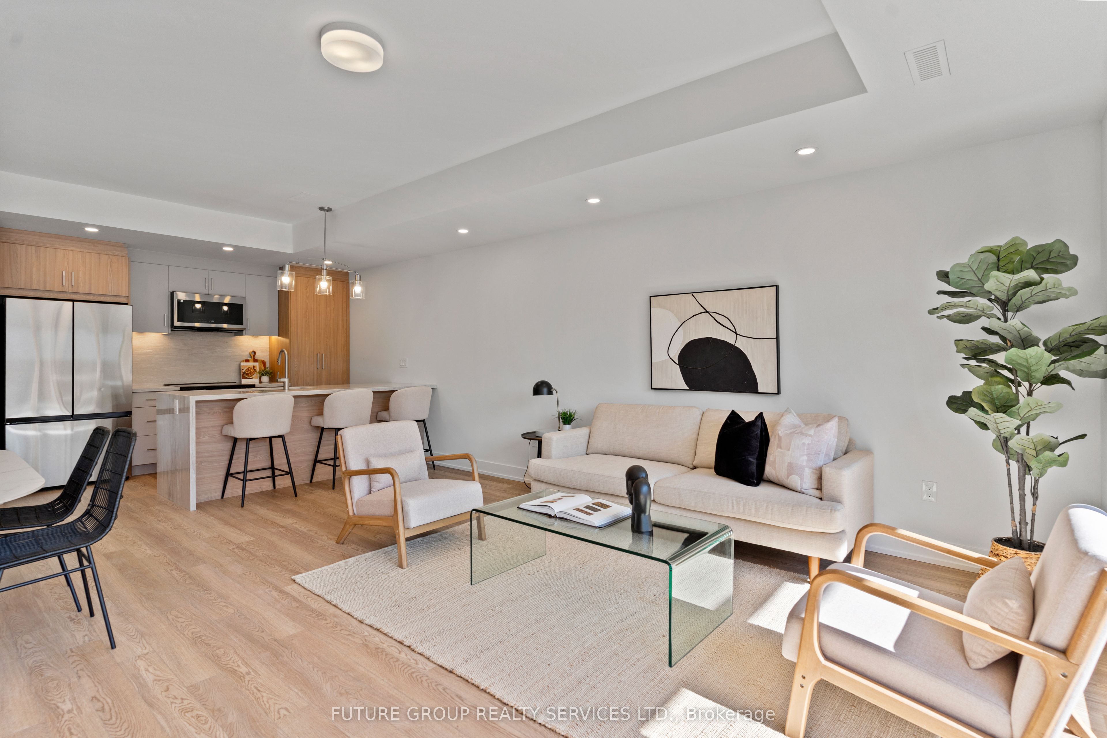 Unit 4-86 Kenwood Avenue, Toronto, ON, M6C 2S2 photo 3