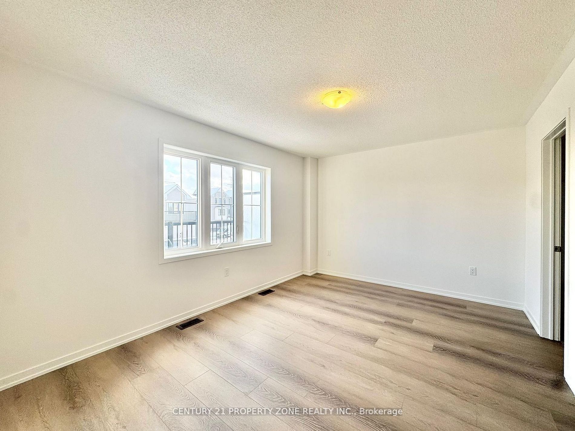 49 Kingbird Common, Cambridge, ON, N1R 5S2 photo 4