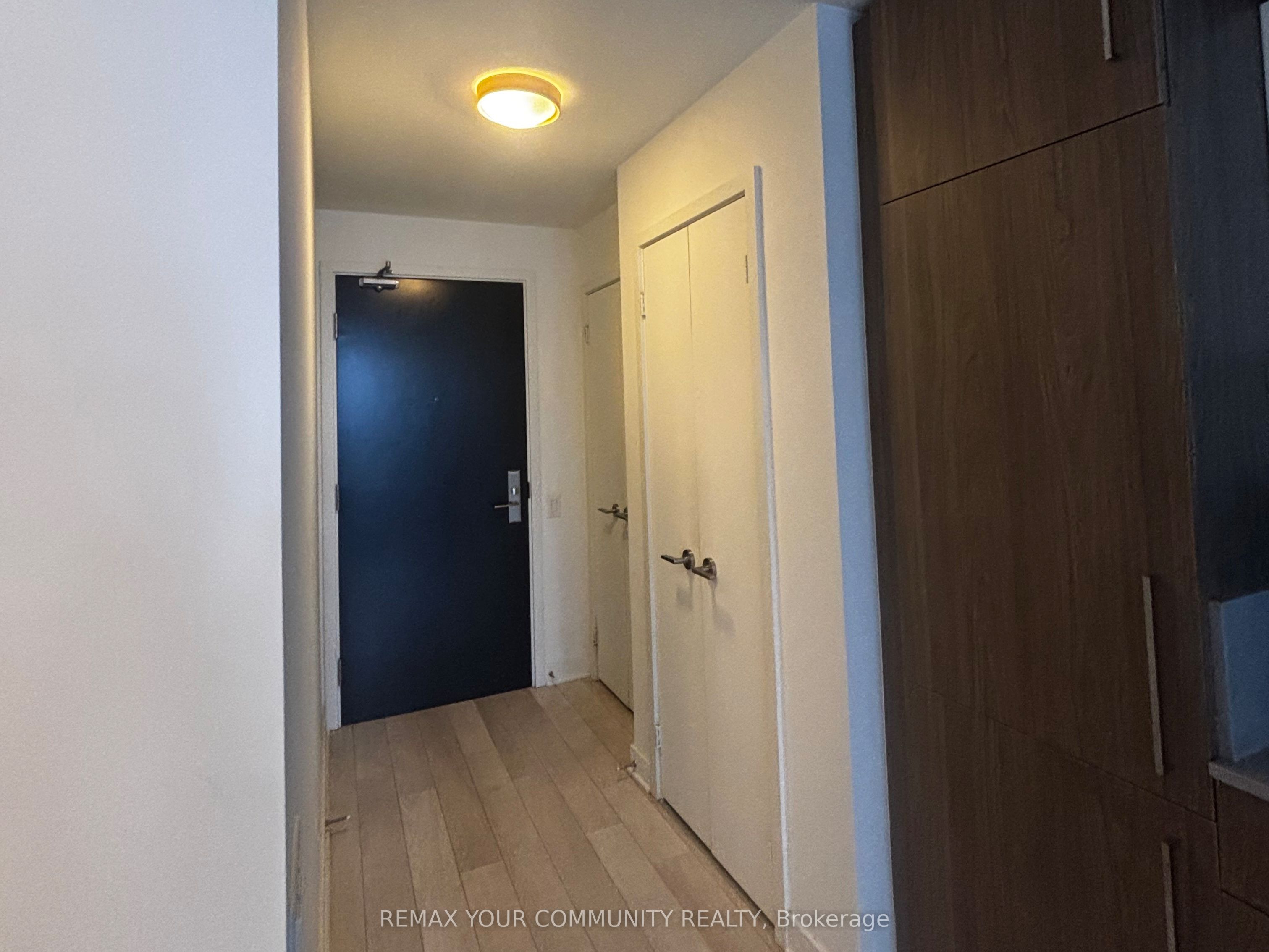Additional image 3 of 2102-290 Adelaide Street W, Toronto, ON, M5V 0P3