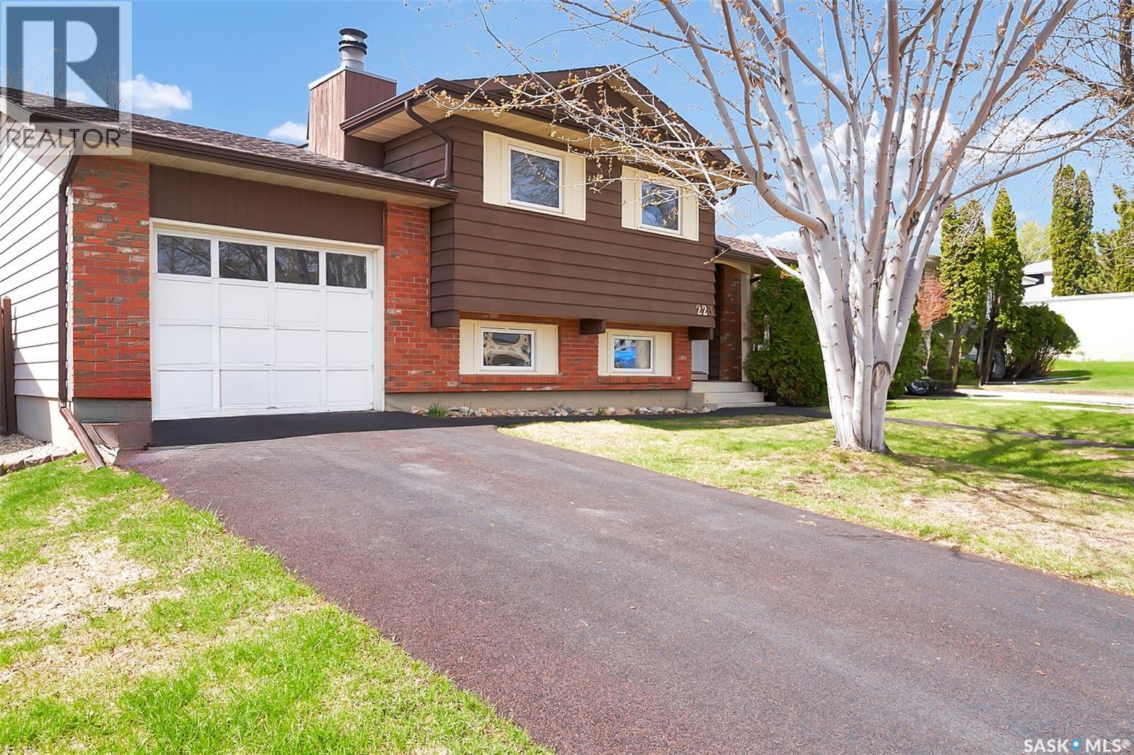 Additional image 2 of 223 Penryn Crescent, Saskatoon, SK, S7H5G5