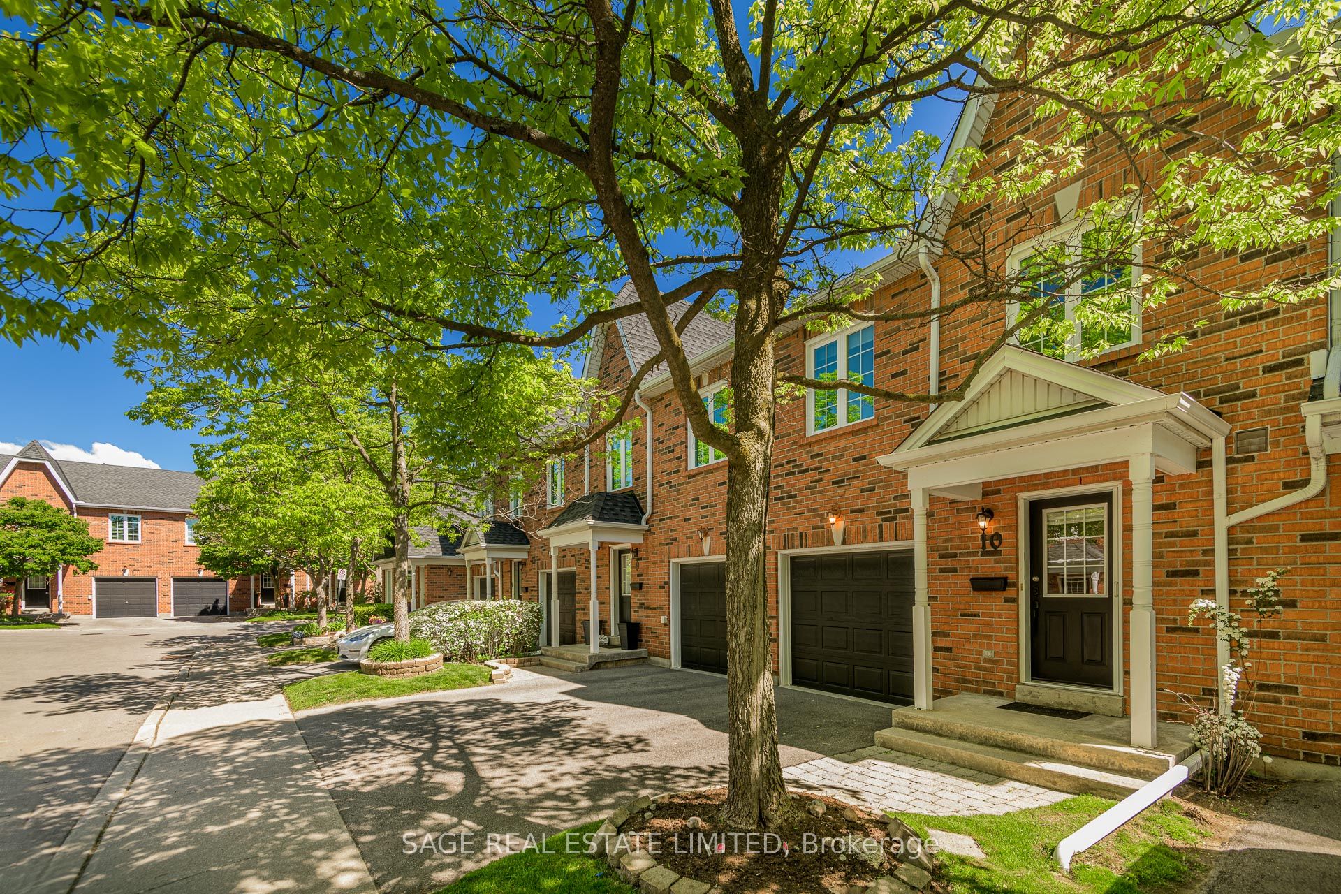 10-5427 Lakeshore Road, Burlington, ON, L7L 1E1