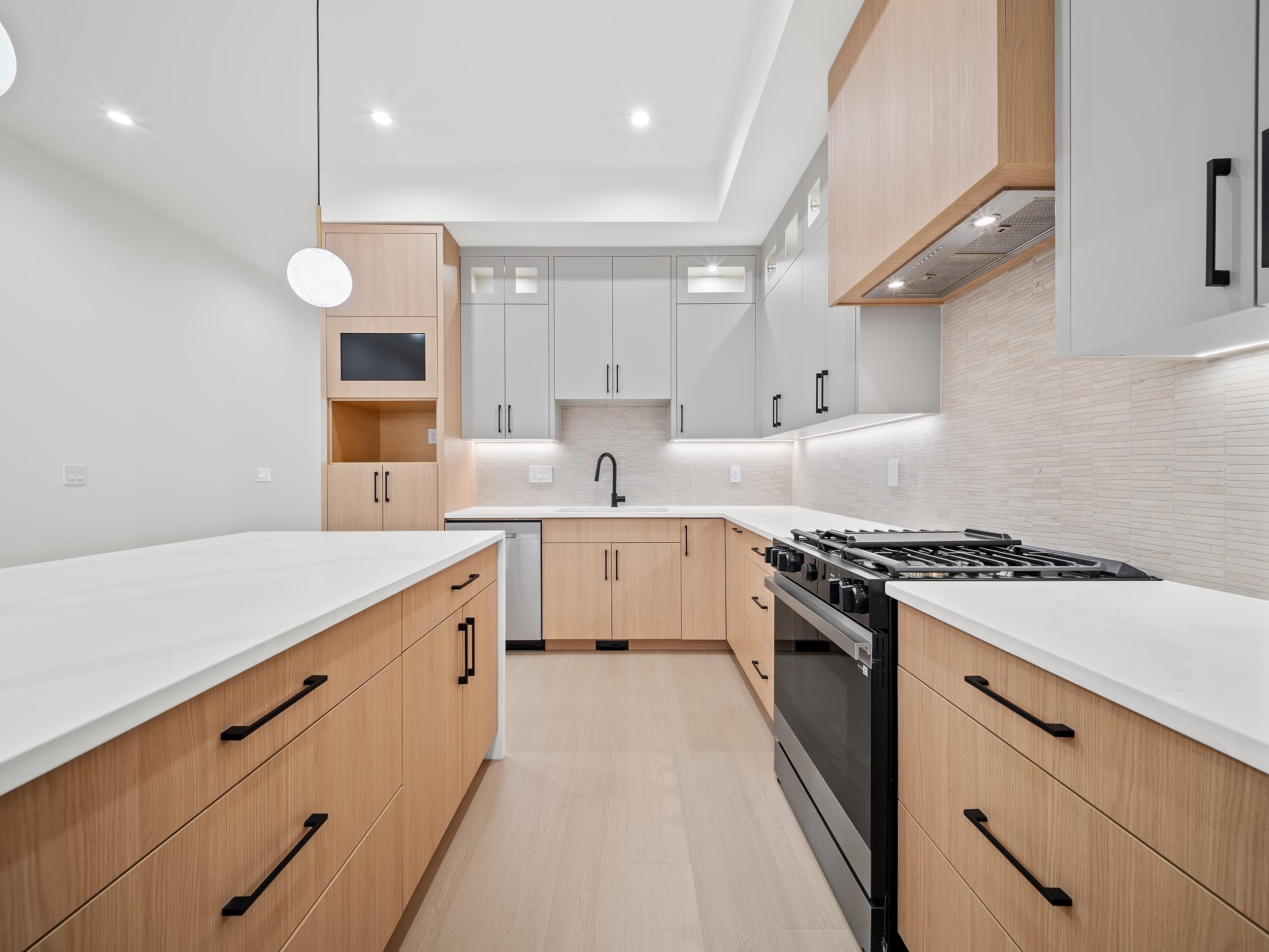 Additional image 5 of 101-11480 138a Street, Surrey, BC, V3R 0J3