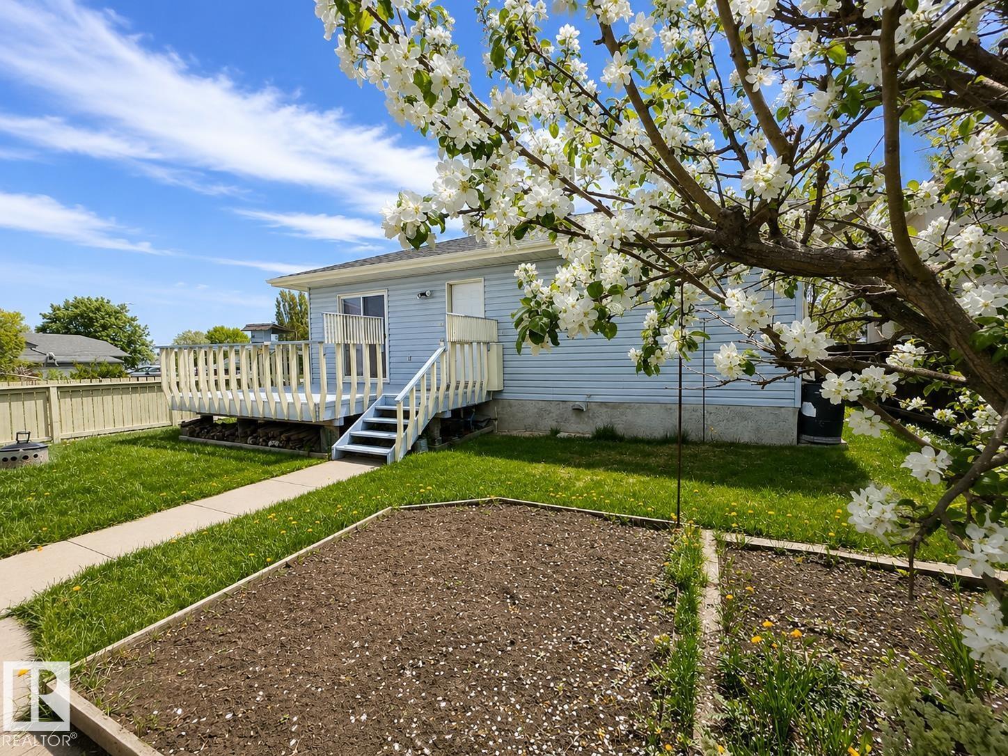 Additional image 3 of 4005 55 Avenue, Whitecourt, AB, T7S1C5
