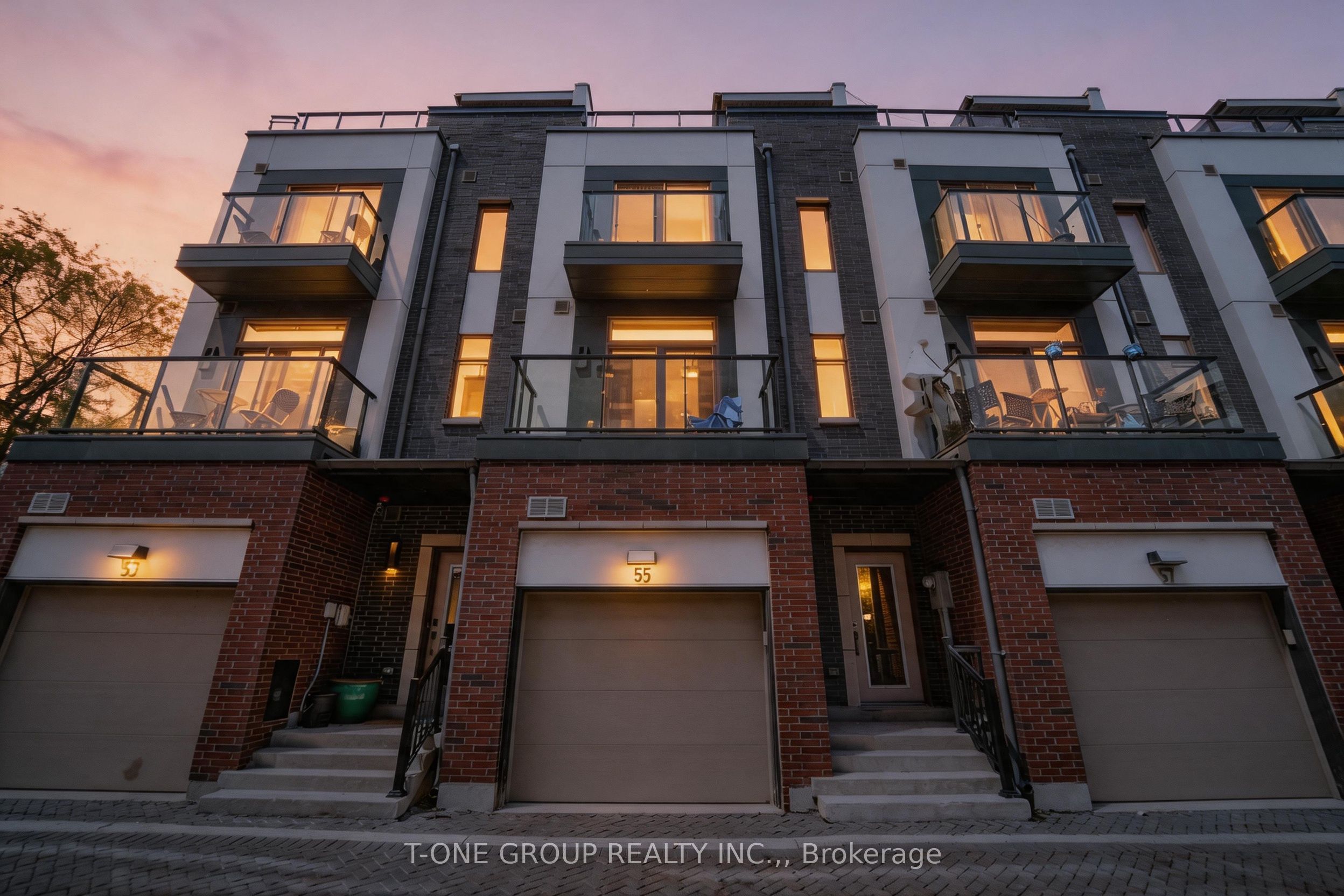 55 Sutton Avenue, Toronto, ON, M5A 3V2