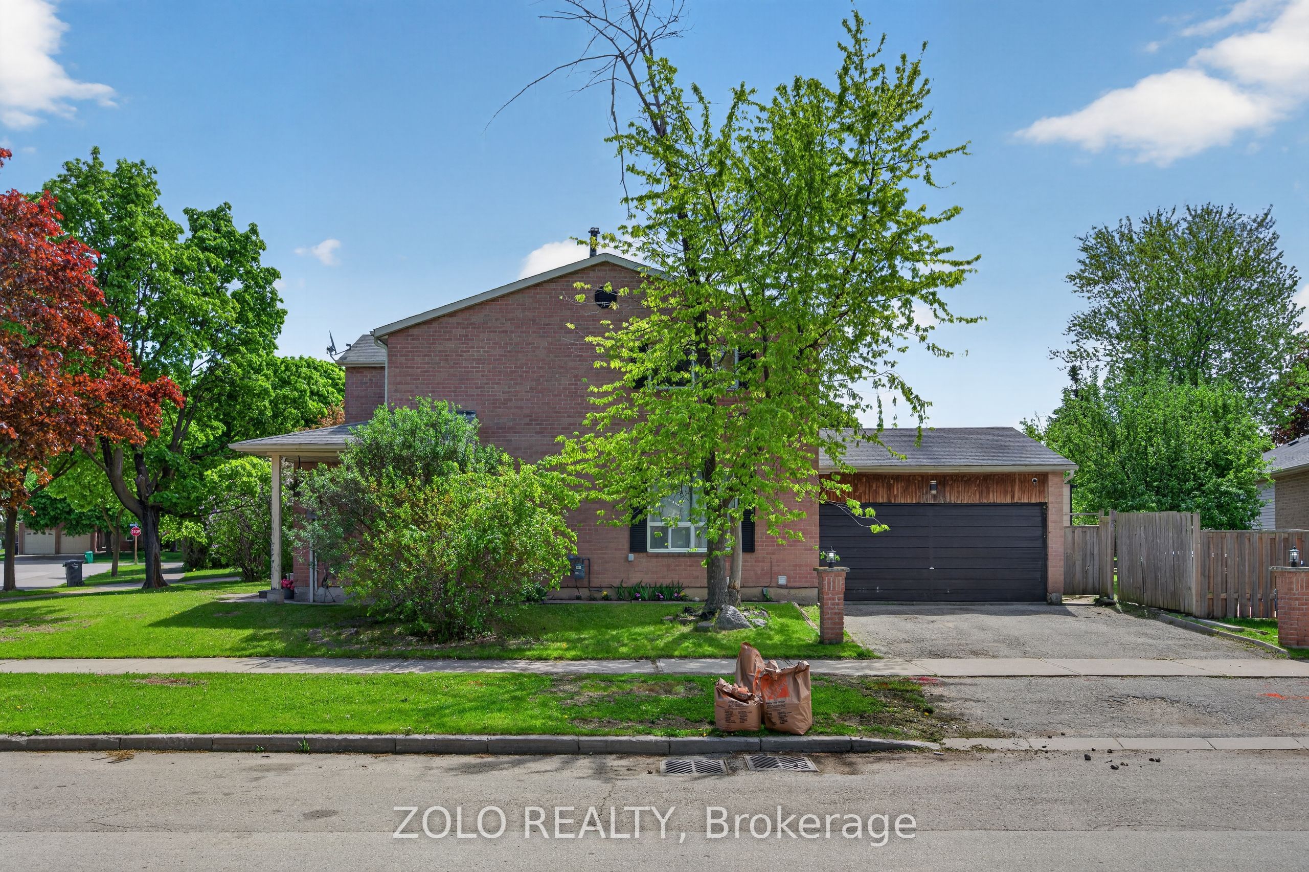 6166 Kindree Circle, Mississauga, ON, L5N 3C2 photo 3