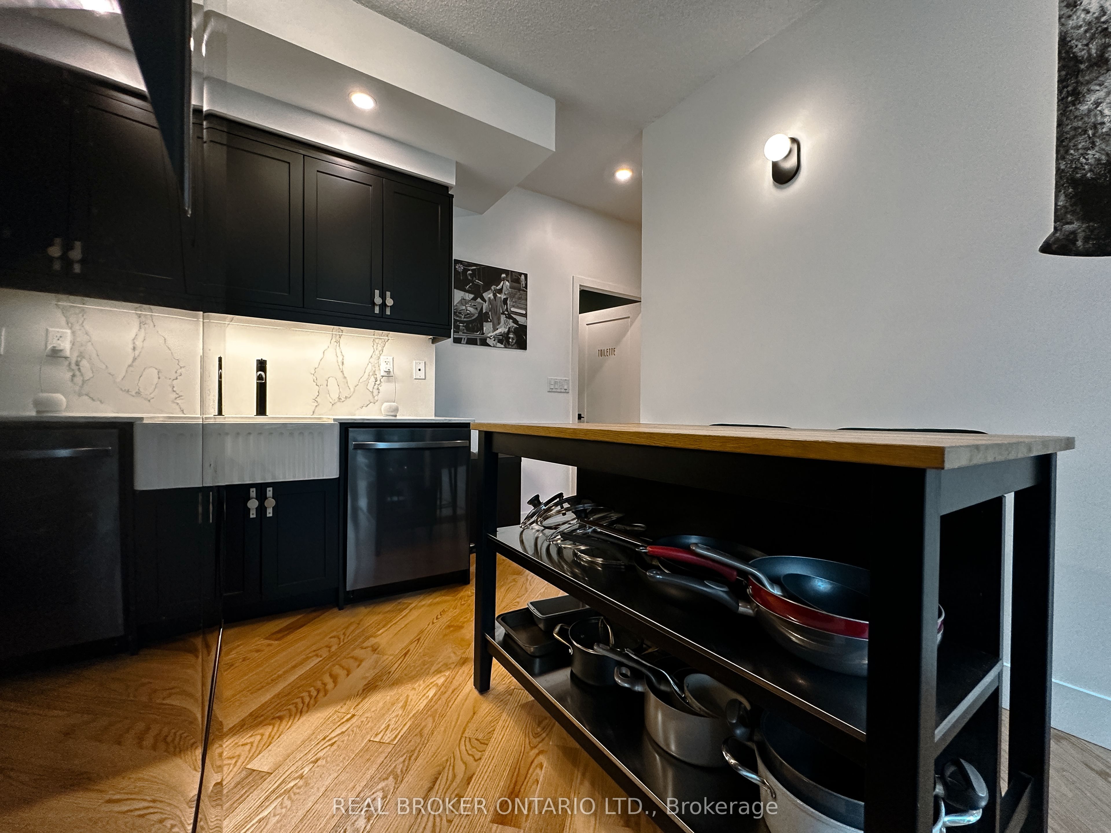 Additional image 4 of 903-15 Bruyeres Mews, Toronto, ON, M5V 0A7