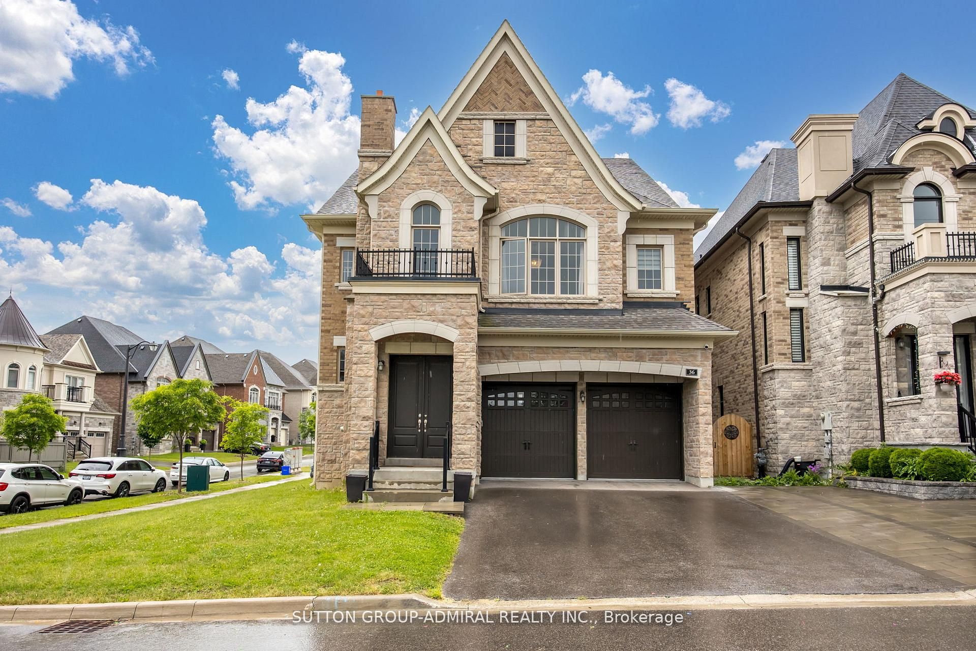 36 Hurst Avenue, Vaughan, ON, L5A 4Y5