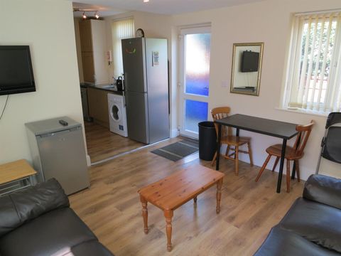 Barnsfold Avenue, Fallowfield, Manchester M14