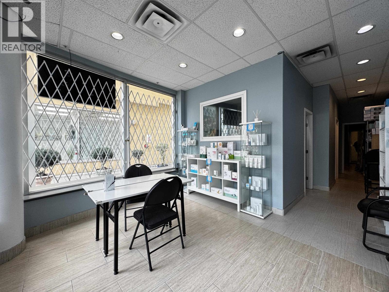 Additional image 3 of 2236 Kingsway , Vancouver, BC, V5N2T7