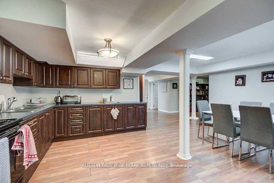 98 York Hill Boulevard, Vaughan, ON, L4J 2P6 photo 2