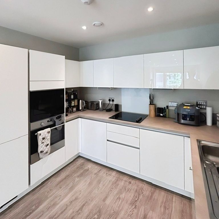 Additional image 2 of 2 bed flat for saleCorys Road, Rochester ME1
