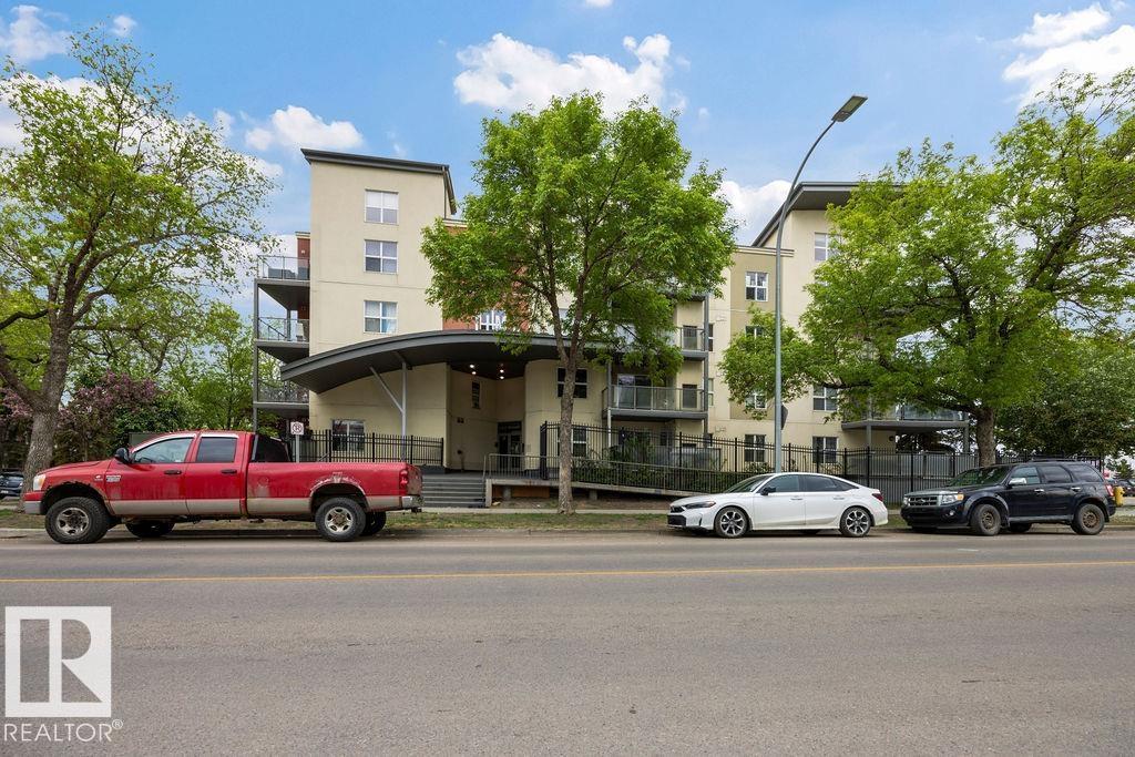 204-10118 106 Avenue NW, Edmonton, AB, T5H0B8