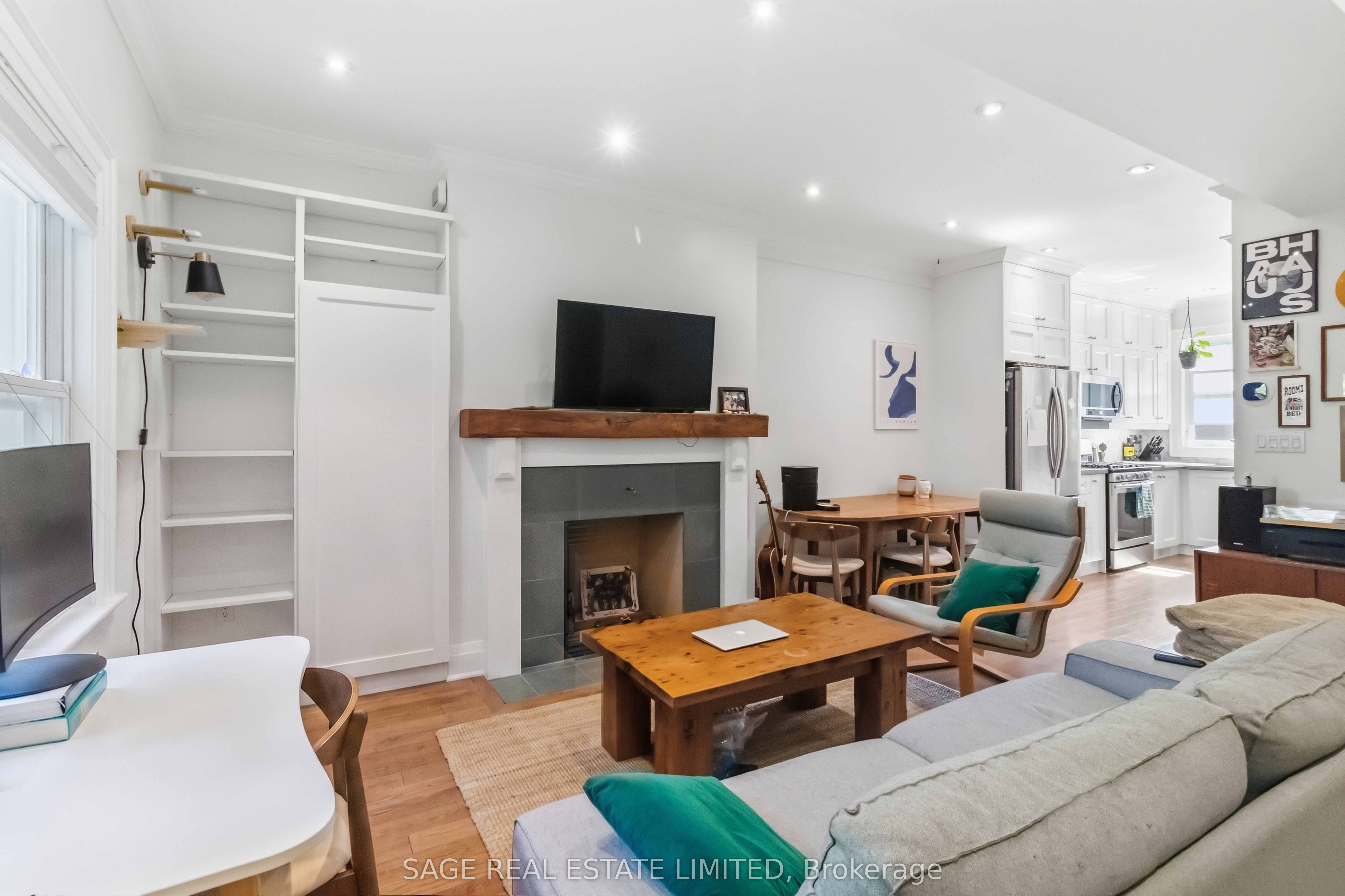 1-182 Indian Grove, Toronto, ON, M6P 2H2 photo 3