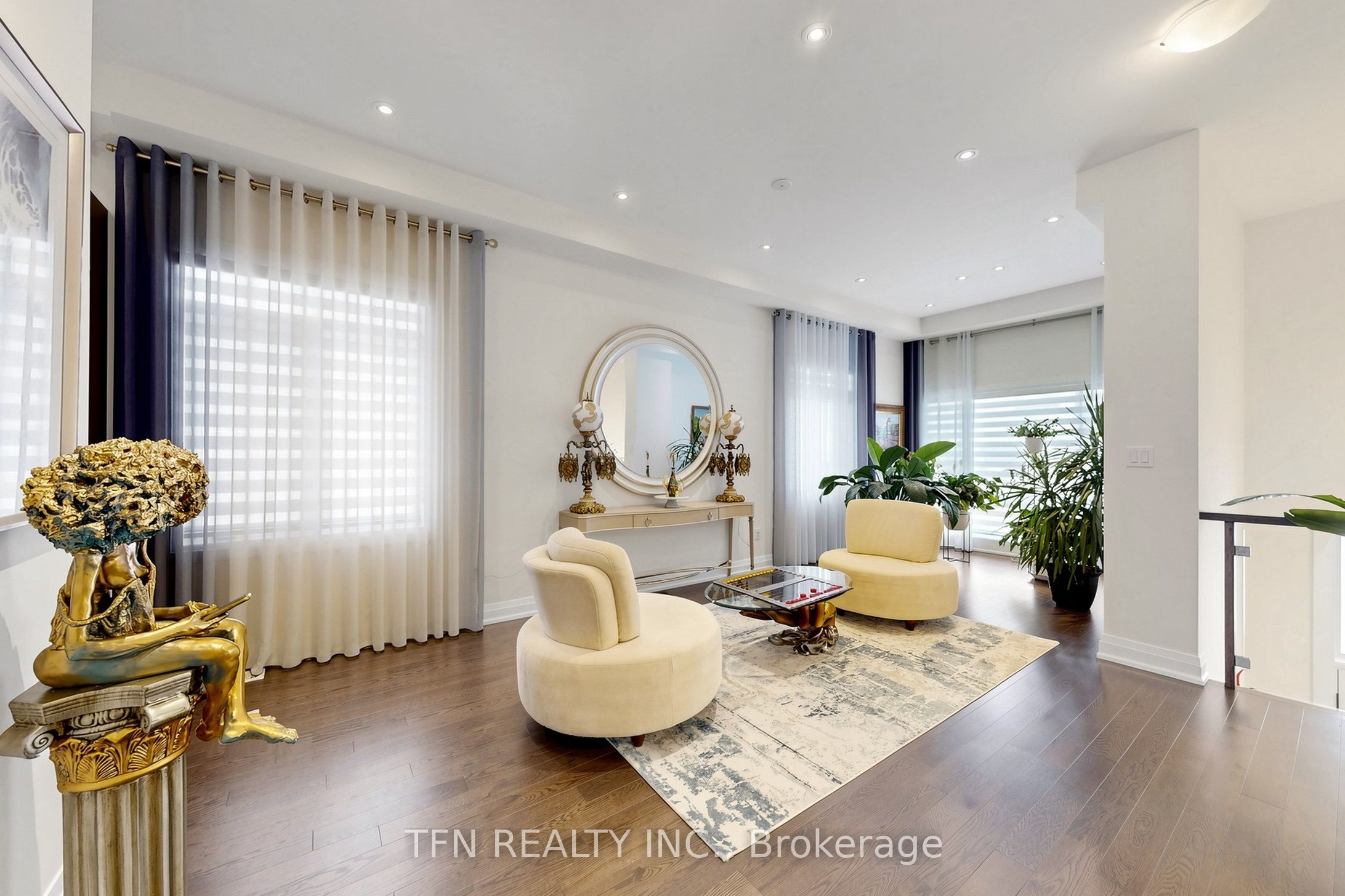 30 Hesperus Road, Vaughan, ON, L4J 0K3 photo 2