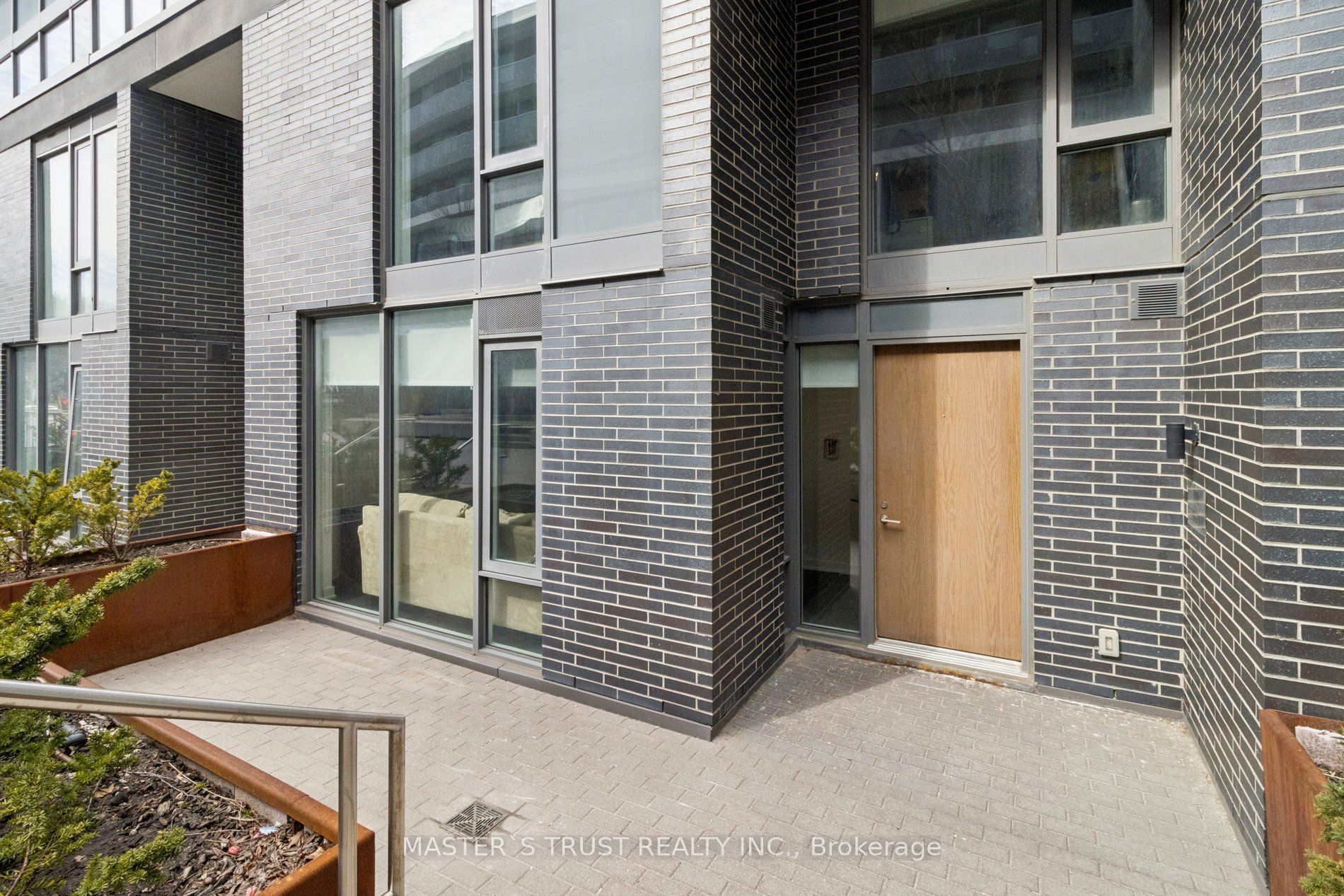 TH109-160 Flemington Road E, Toronto, ON, M6A 0A9 photo 2