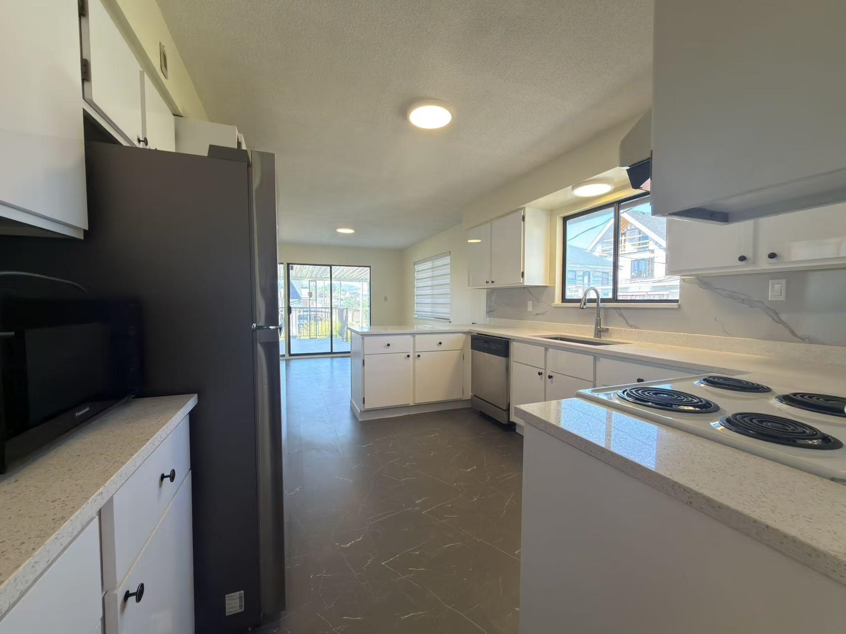 Additional image 3 of 2175 54 Avenue E, Vancouver, BC, V5P 1Y5