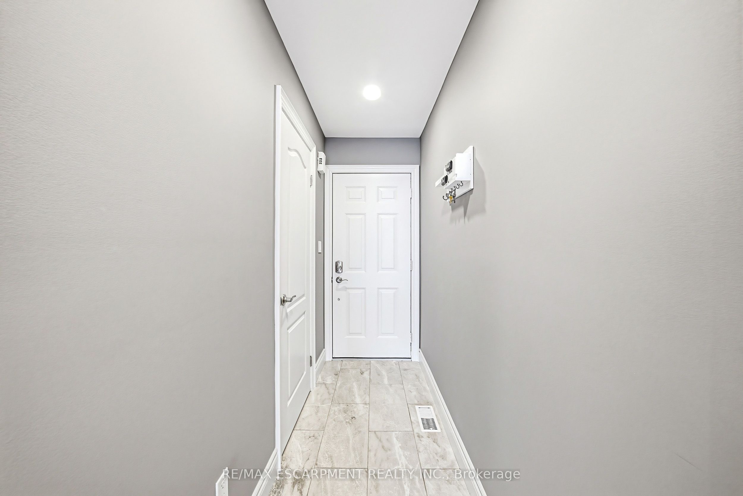 16-1000 Upper Paradise Road, Hamilton, ON, L9B 2S7 photo 4