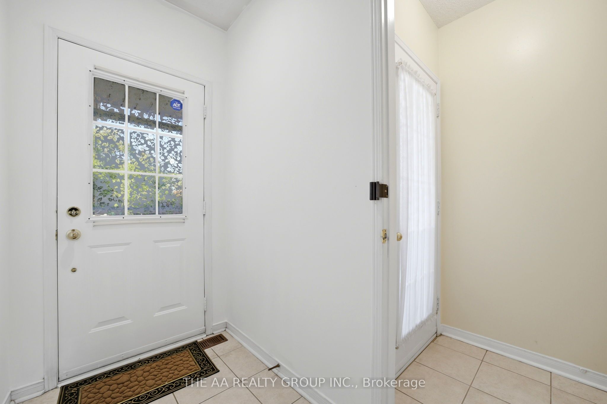 Additional image 4 of 93 San Gabriele Place, Toronto, ON, M9L 3A5