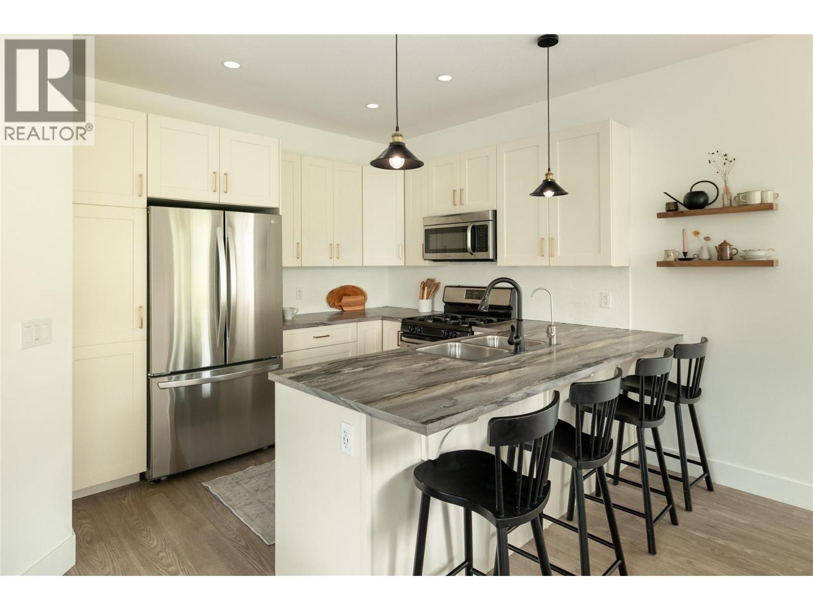 Additional image 3 of 1209 Bergamot Avenue, Kelowna, BC, V1W5K5