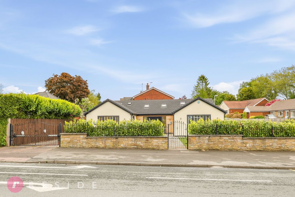 3 bed detached bungalow for saleWar Office Road, Bamford, Rochdale OL11