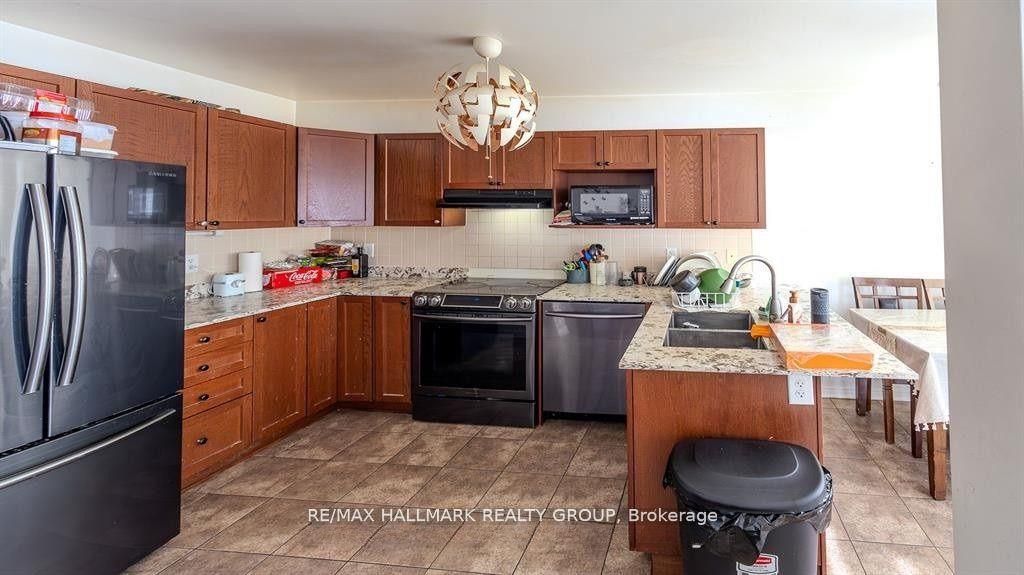 Additional image 2 of 39 Chesapeake Crescent, Ottawa, ON, K2J 0L5