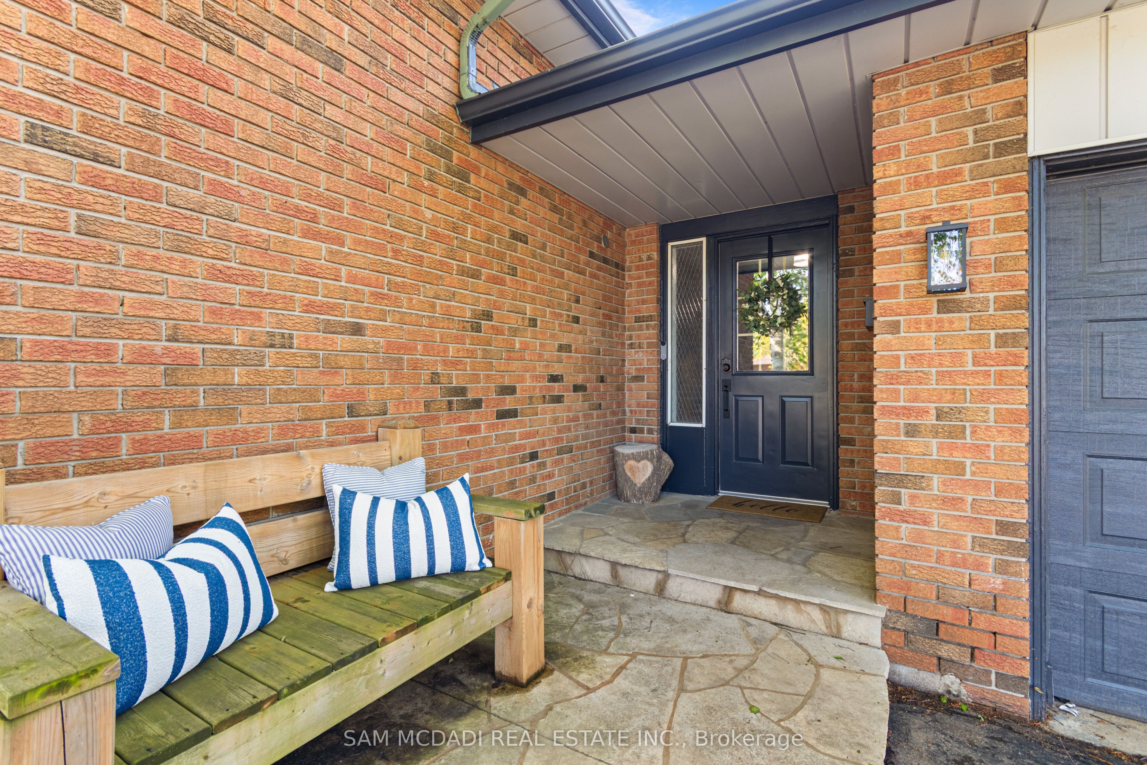 32 Milverton Close, Hamilton, ON, L8B 0A9 photo 3