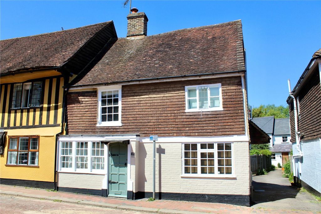 4 bed end terrace house for saleHigh Street, Robertsbridge, East Sussex TN32