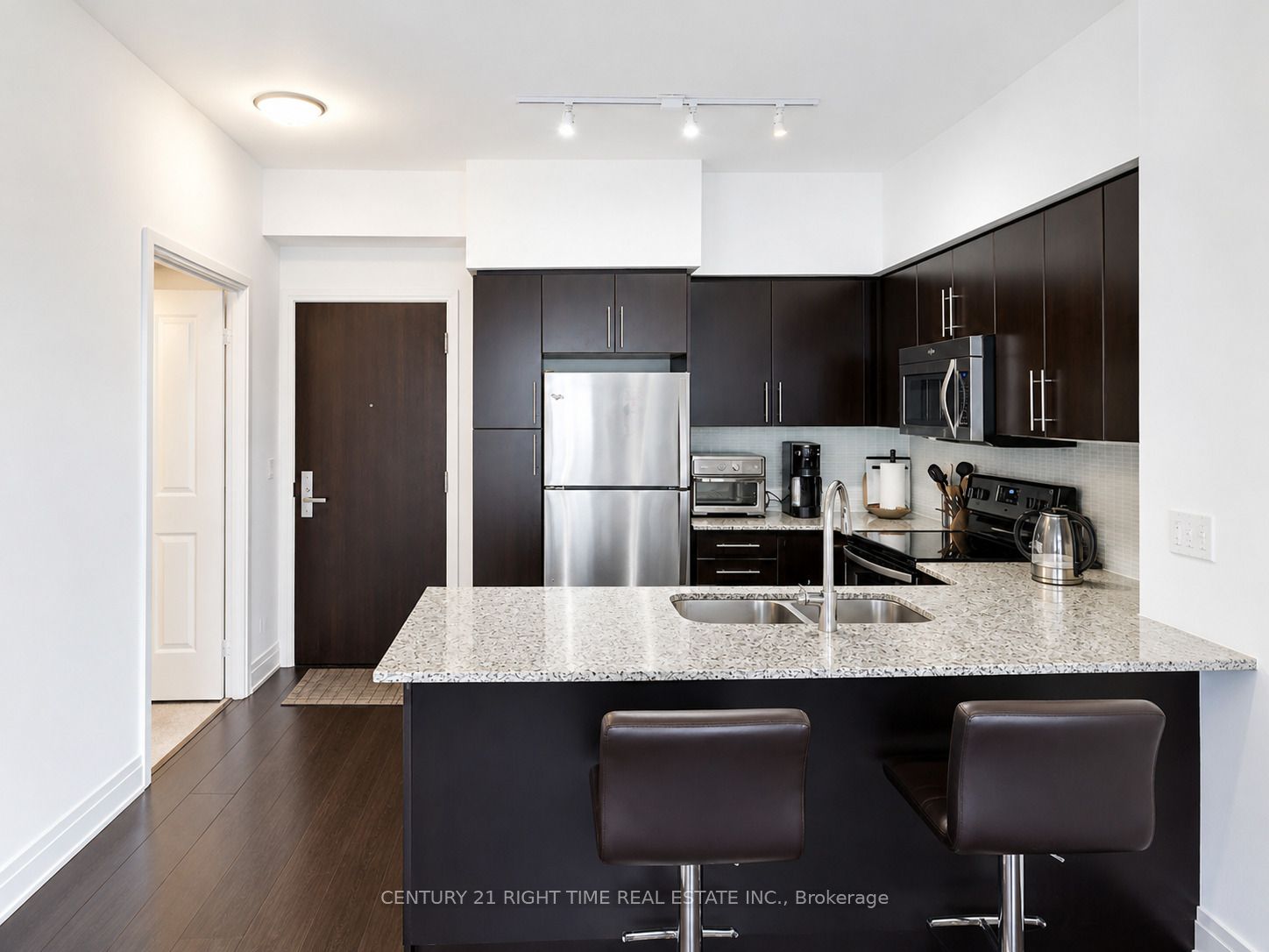 1506-65 Speers Road, Oakville, ON, L6K 0J1 photo 3