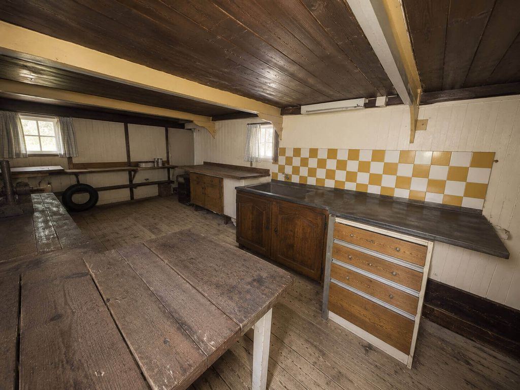 Additional image 18 of 1 bed houseboat for saleKnight Road, Rochester ME2