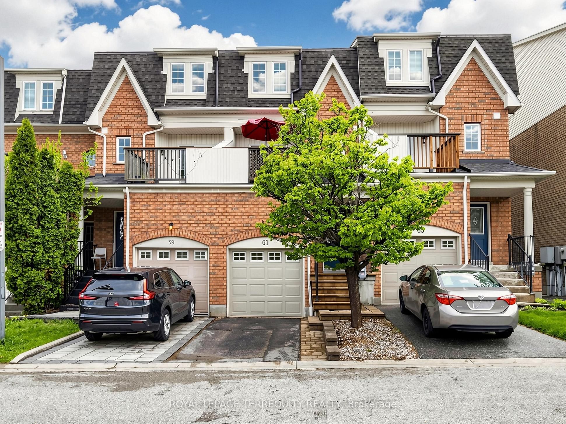 61 Sprucedale Way, Whitby, ON, L1N 9T9
