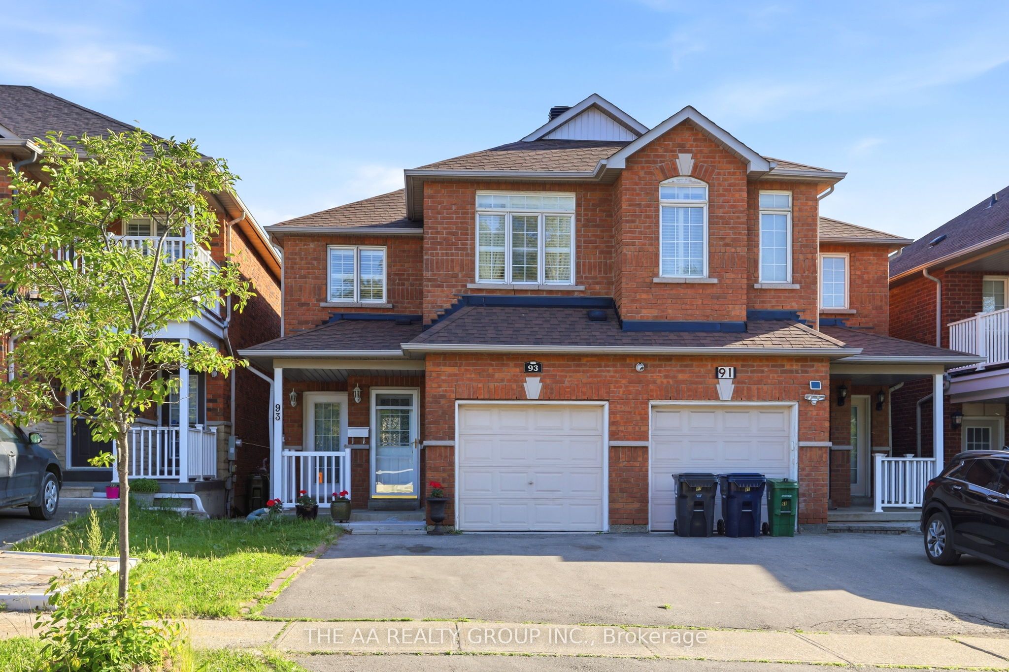 93 San Gabriele Place, Toronto, ON, M9L 3A5