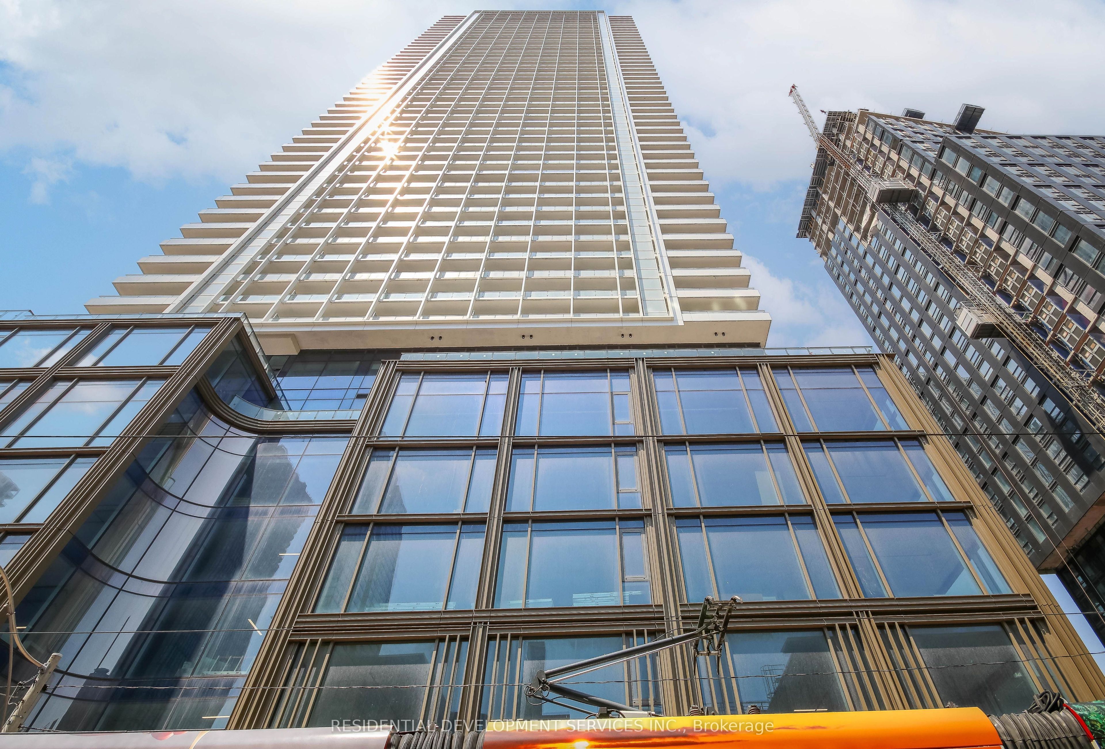 2110-88 Queen Street, Toronto, ON, M5C 0B6