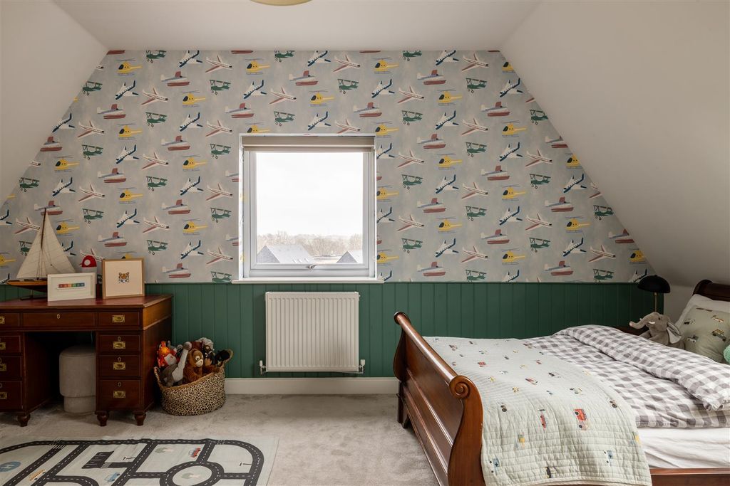 Additional image 22 of 4 bed link detached house for saleHawthorn Way, Redhill RH1
