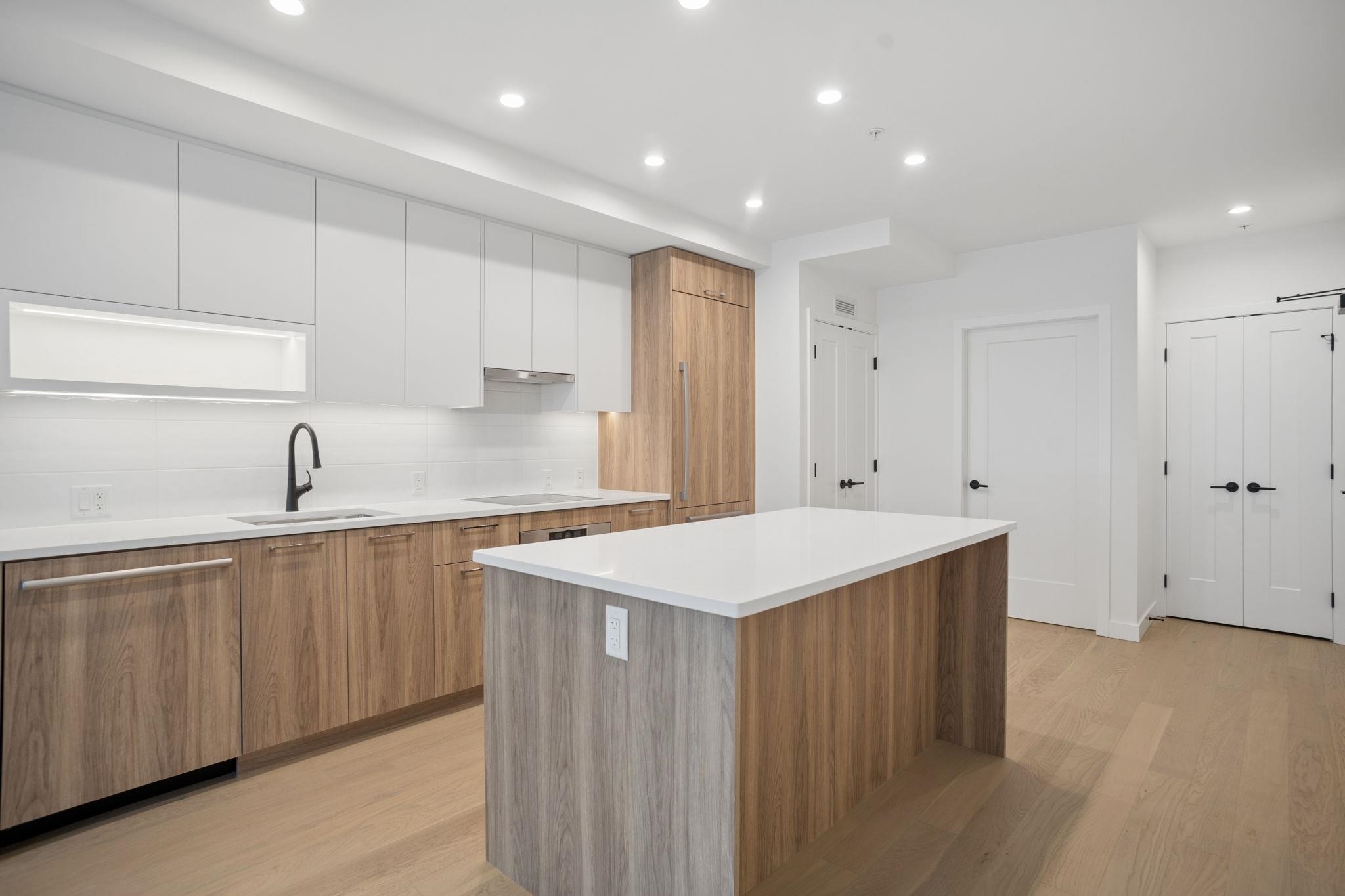 Additional image 3 of 204-8398 Oak Street, Vancouver, BC, V6P 0L9