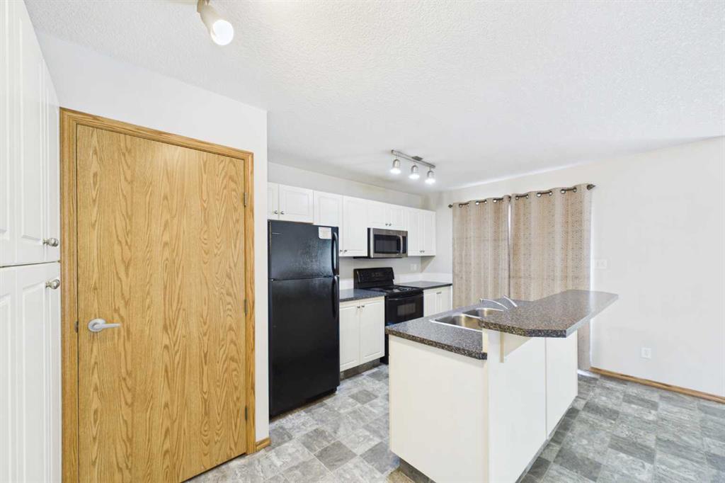 Additional image 4 of 40-20 Jacobs Close, Red Deer, AB, T4P4E1