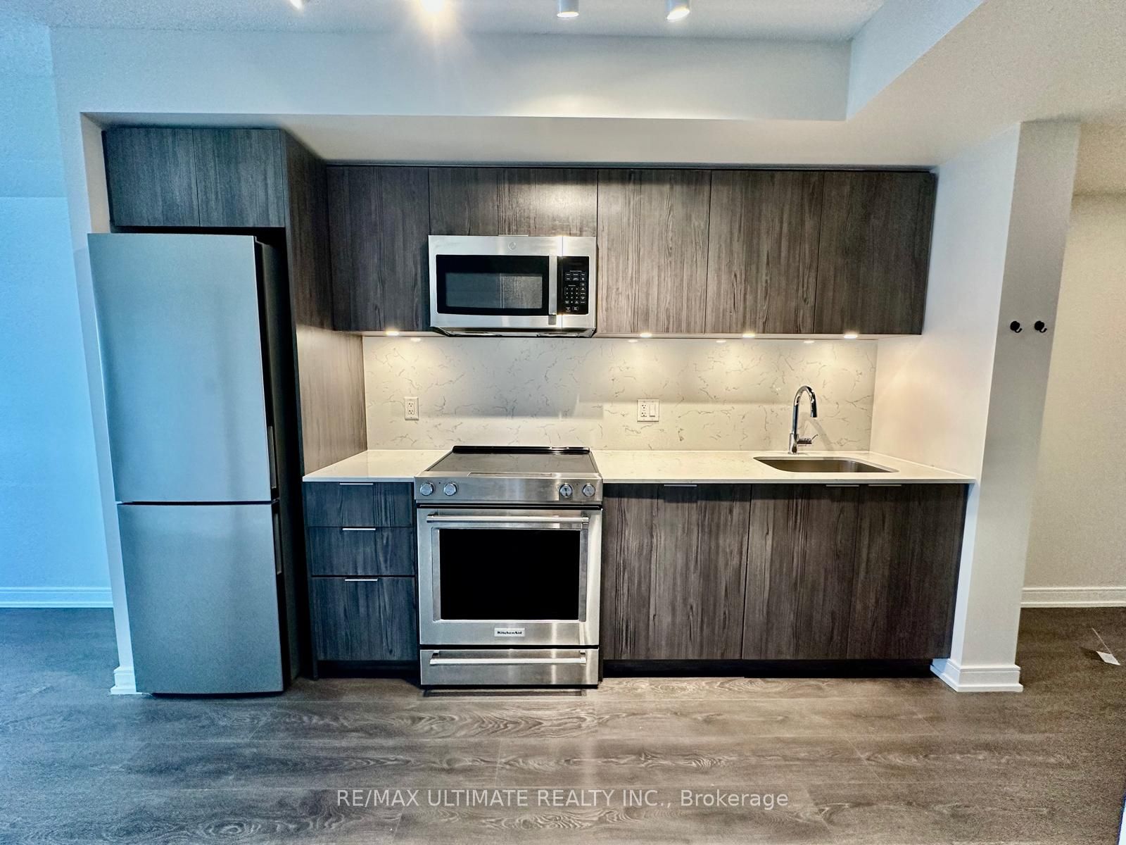 Additional image 3 of 1611-30 Samuel Wood Way, Toronto, ON, M9B 0C9