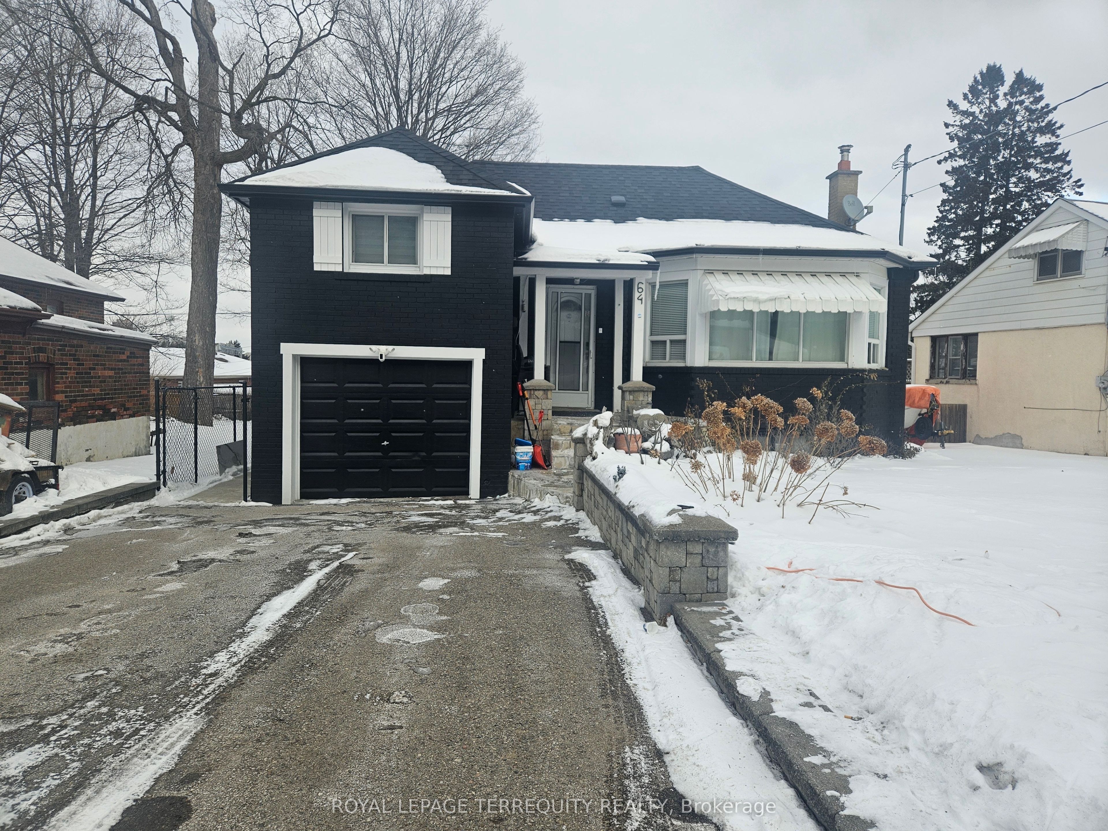 64 Pelmo Crescent, Toronto, ON, M9N 2X5