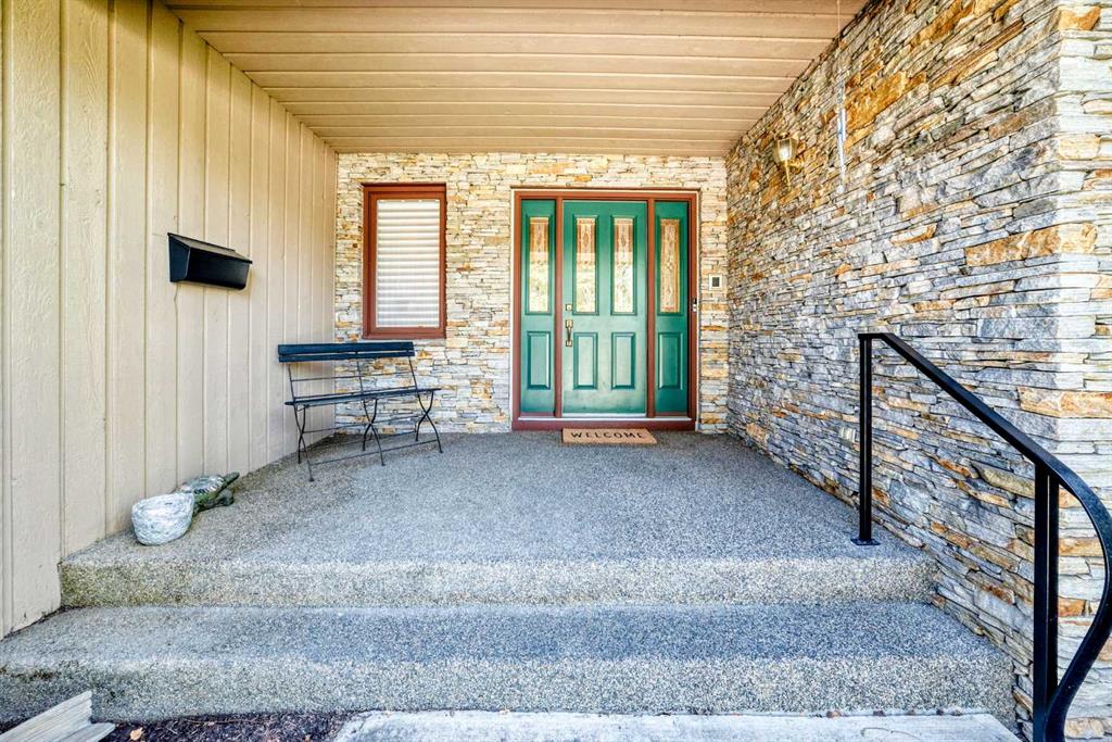 123 Varsity Estates Grove NW, Calgary, AB, T3B 4C8 photo 3
