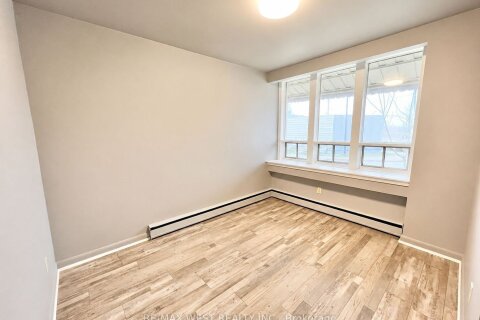 Additional image 8 of 55 John Street, Thorold, ON, L2V 2S7