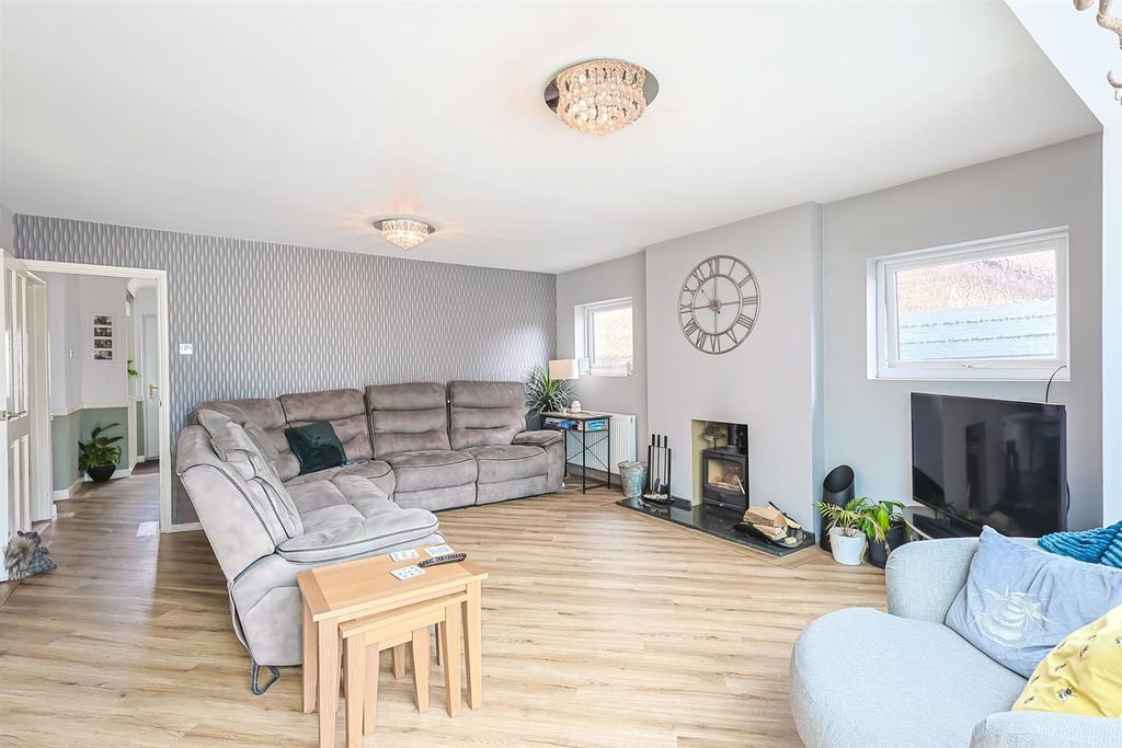 Additional image 11 of 4 bed detached bungalow for saleEthelbert Road, Rochford SS4