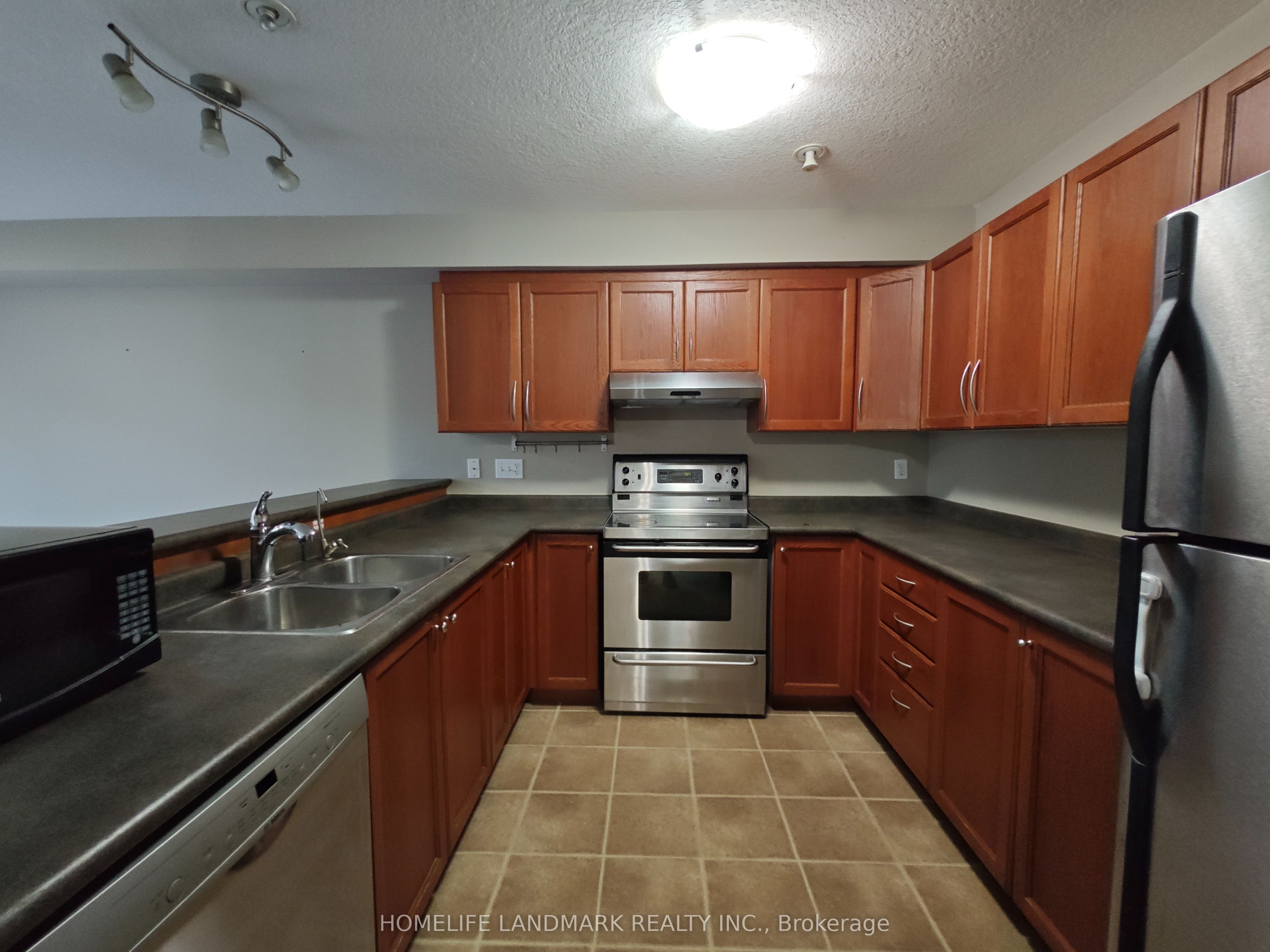 Additional image 6 of 370 Sauve Crescent, Waterloo, ON, N2T 2Y9