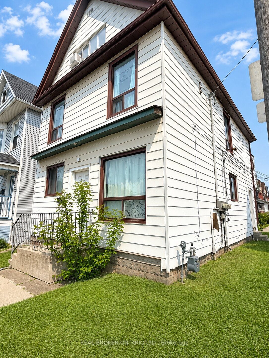 518 Cannon Street E, Hamilton, ON, L8L 2E8 photo 2