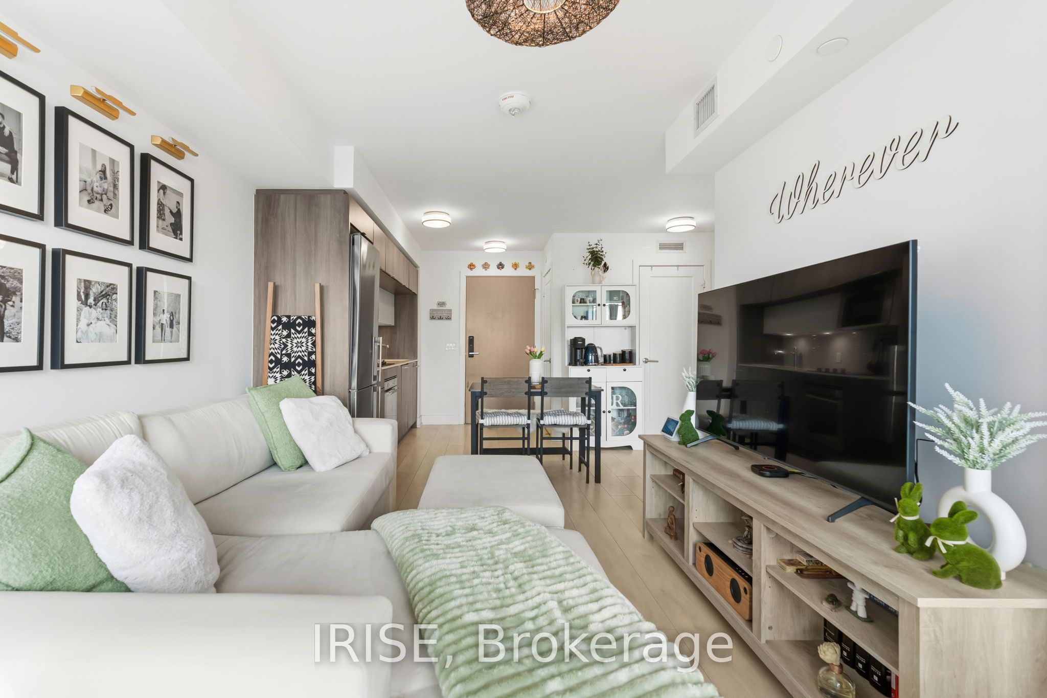 2019-585 Bloor St N/a E, Toronto, ON, M4W 0B3 photo 5