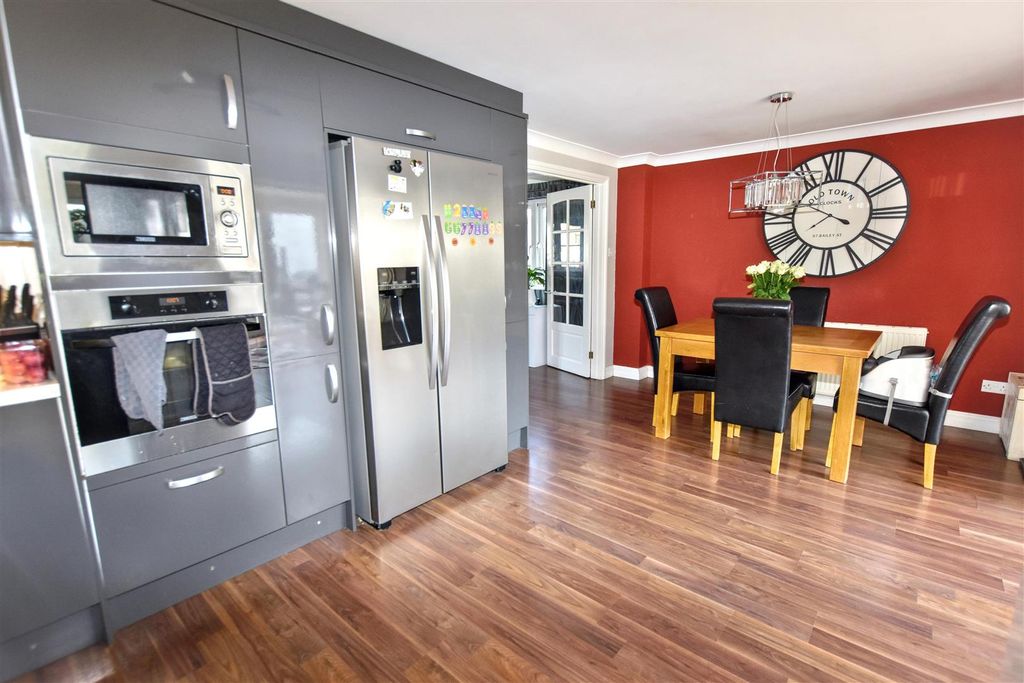 Additional image 9 of 4 bed detached house for saleHeathfield Gardens, Redruth Highway, Redruth TR15