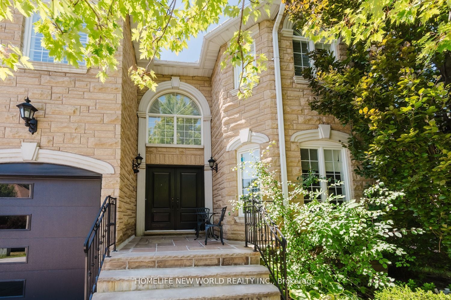 46 El Dorado Street, Richmond Hill, ON, L4C 0G8 photo 2