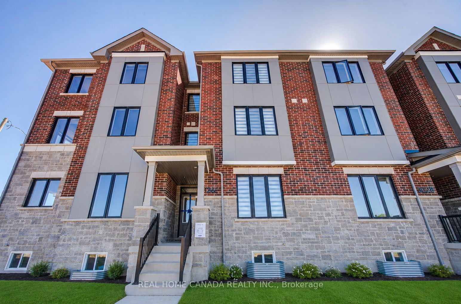 Additional image 2 of 3326 Dove Drive, Oakville, ON, L6H 8B5