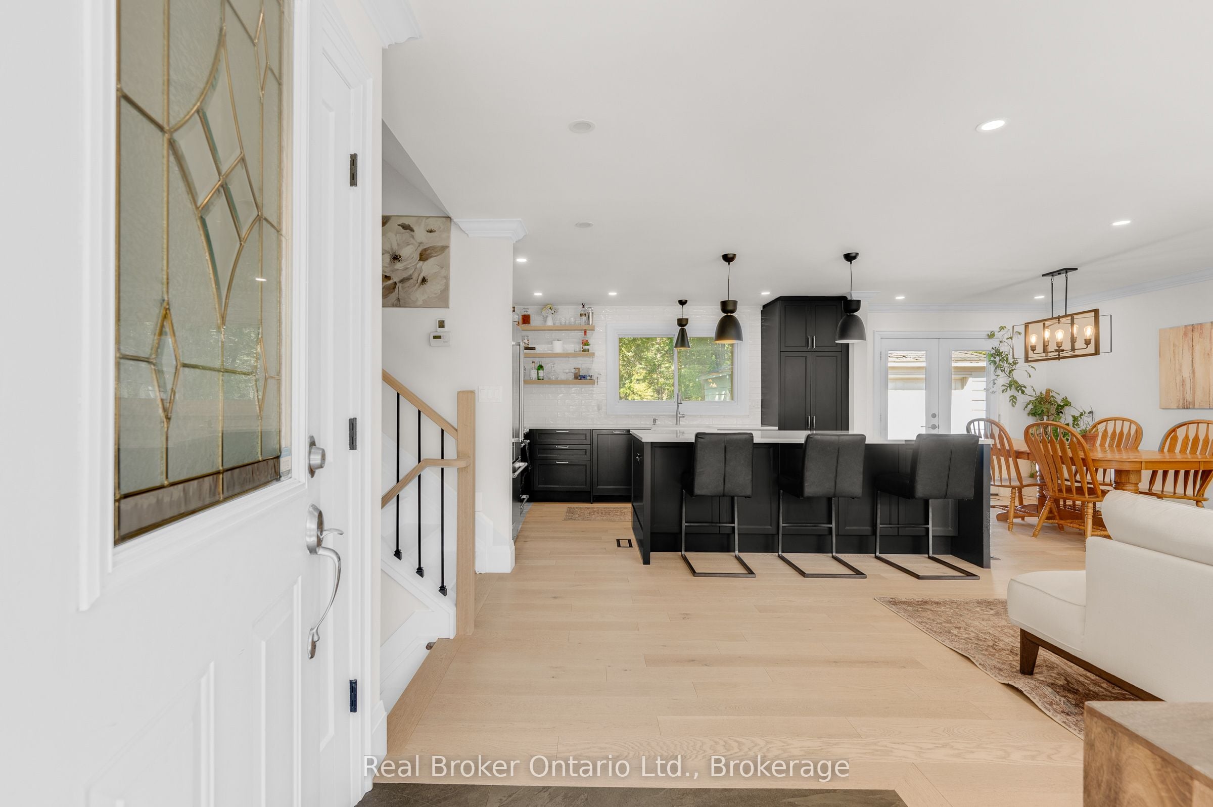 377 Duncombe Drive, Burlington, ON, L7L 4M2 photo 5