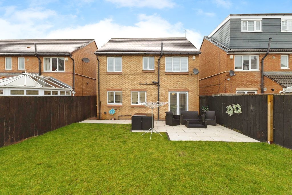 Additional image 15 of 4 bed detached house for saleTrevose Close, Redcar TS10