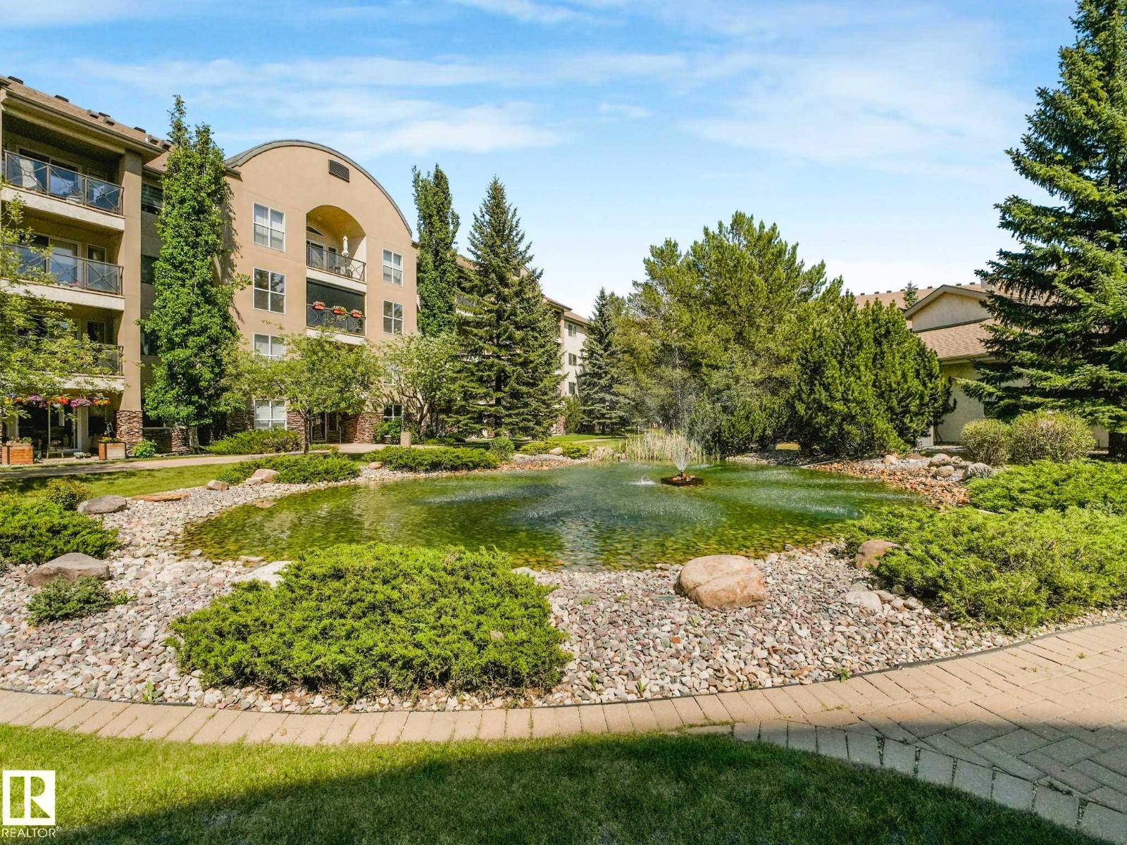 305-8922 156 Street NW, Edmonton, AB, T5R5Z3
