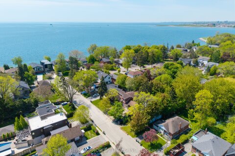 Additional image 8 of 4 Elton Crescent, Toronto, ON, M8W 2X8